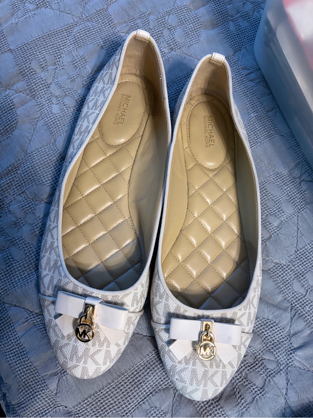 MICHAEL Michael Kors White Logo Ballet Flats with Bow